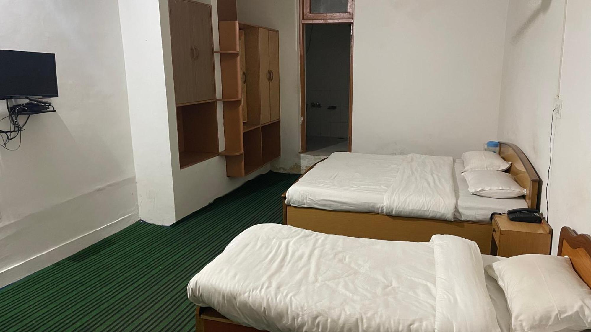 Hotel Senorita Srīnagar エクステリア 写真